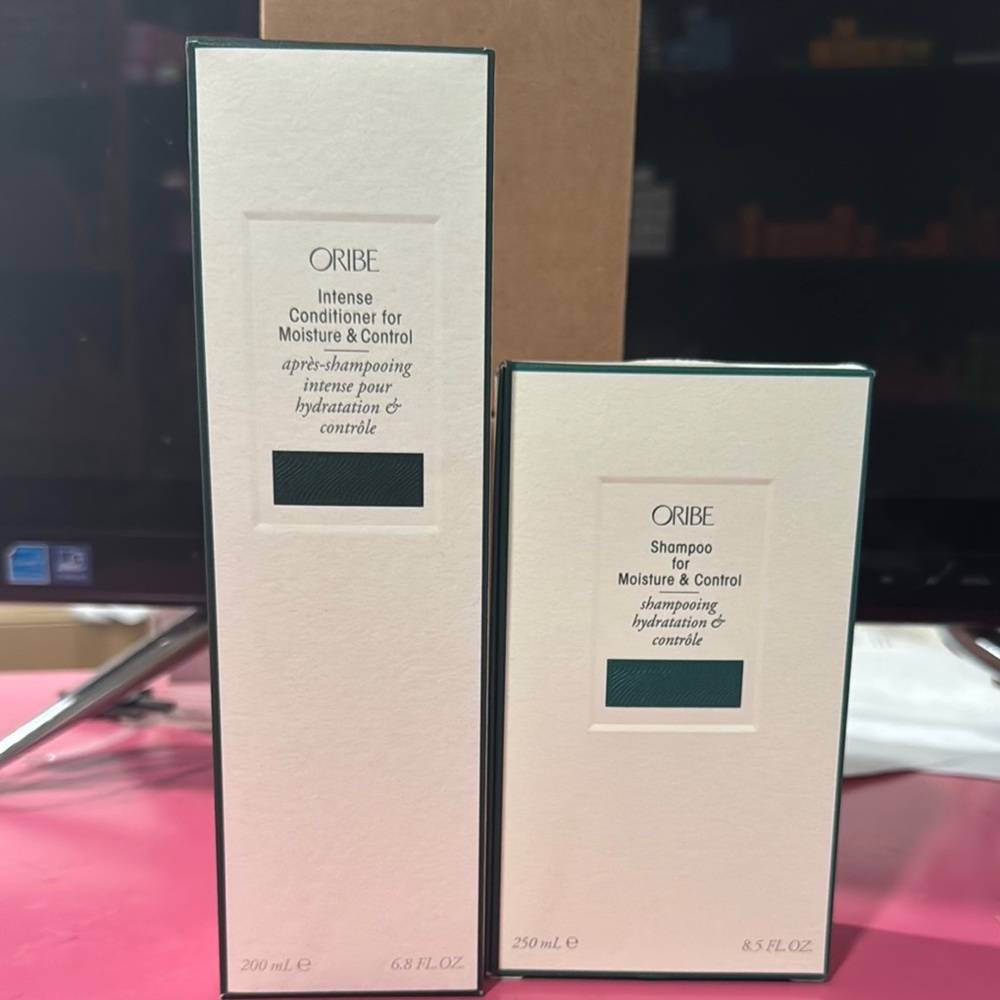 Oribe Moisture & Control Hair Care Duo in Cream and Black